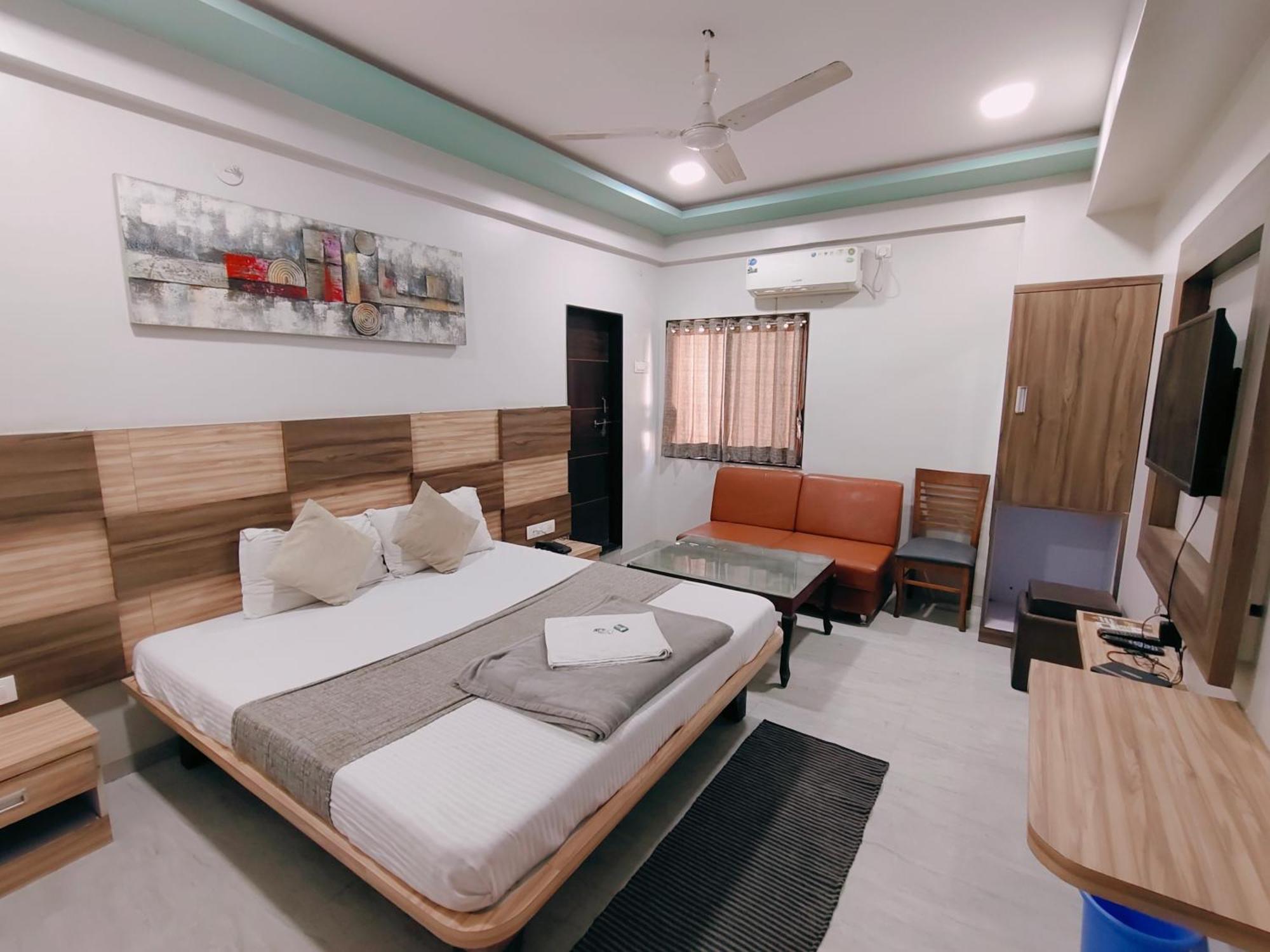 Hotel Pragati Inn Ahmednagar Exteriér fotografie
